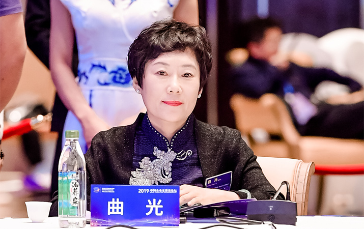 曲光：高效、成熟的私人銀行對國家和社會有積極的意義